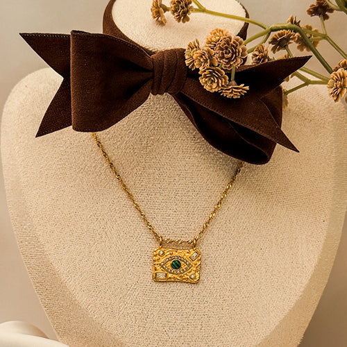 ELYSIAN GAZE Necklace