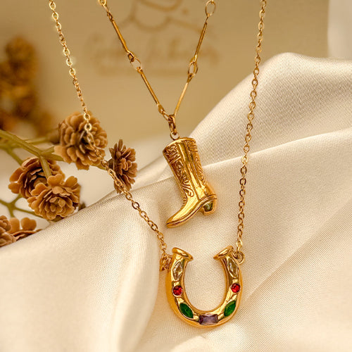 HORSESHOE Necklace