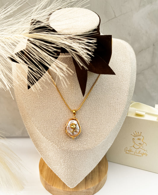 ROSE ELEGANCE BAROQUE PEARL Necklace