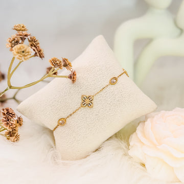 STARLIT CLOVER Bracelet