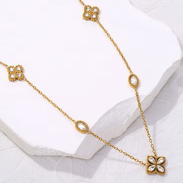 STARLIT CLOVER